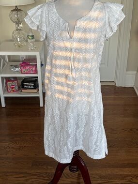 Vineyard Vines White Textured Short Sleeve Dress